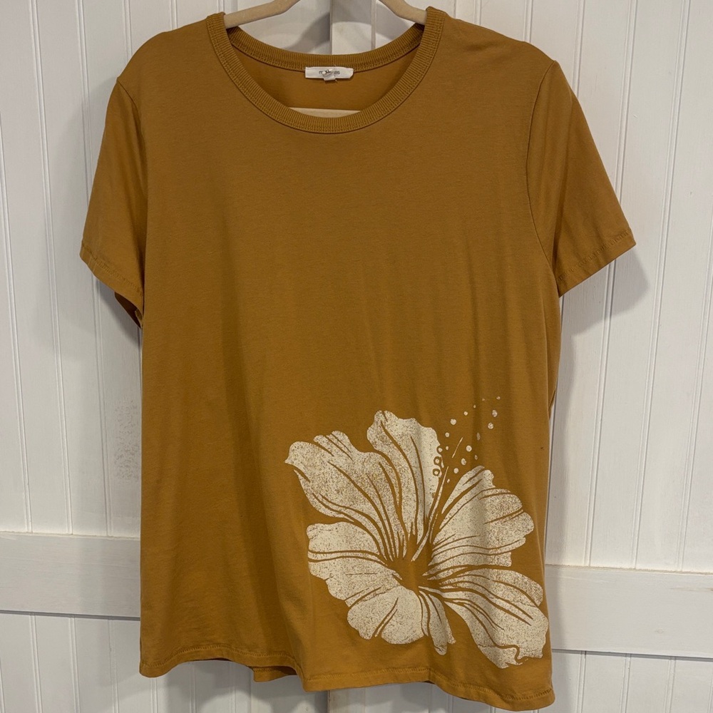 Maurices Mustard Floral, crew neck, Short Sleeve Tee size XL